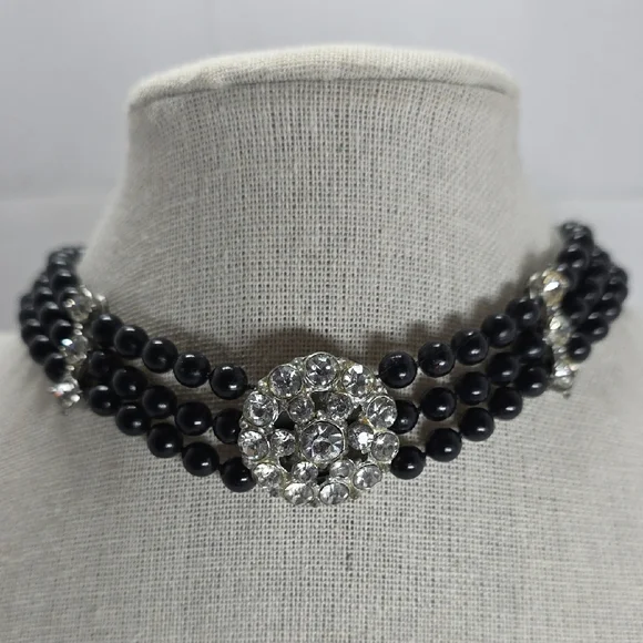 Vintage America Black and Silver Necklace - Picture 1 of 7